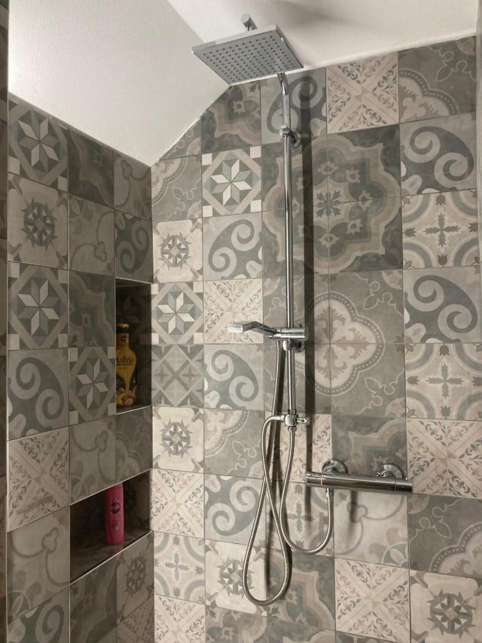 Appartamento Tre Archi Con Corte Privata Velence Kültér fotó